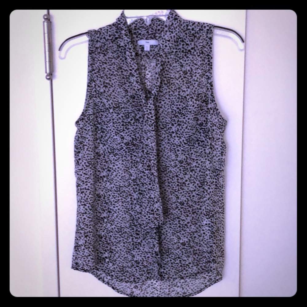 Gap black/white leopard print sleeveless blouse